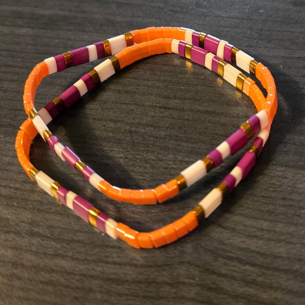 Colorful Beaded Chicklet Bracelet Tila beads / Bracelet perles de Tila élastique